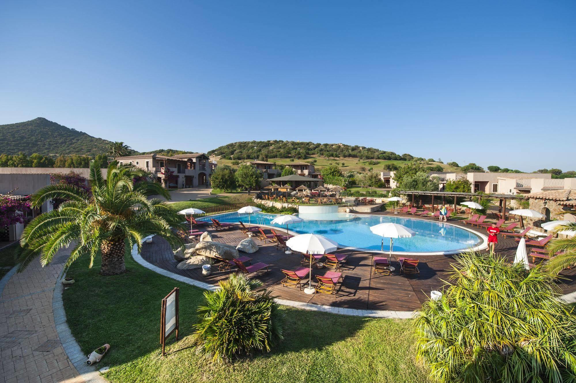 S'Incantu Resort Villasimius Buitenkant foto