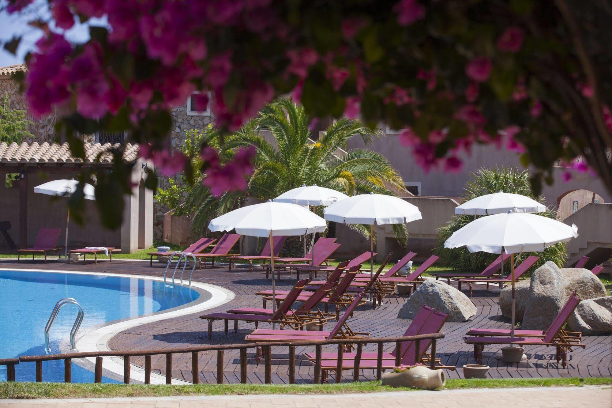 S'Incantu Resort Villasimius Buitenkant foto