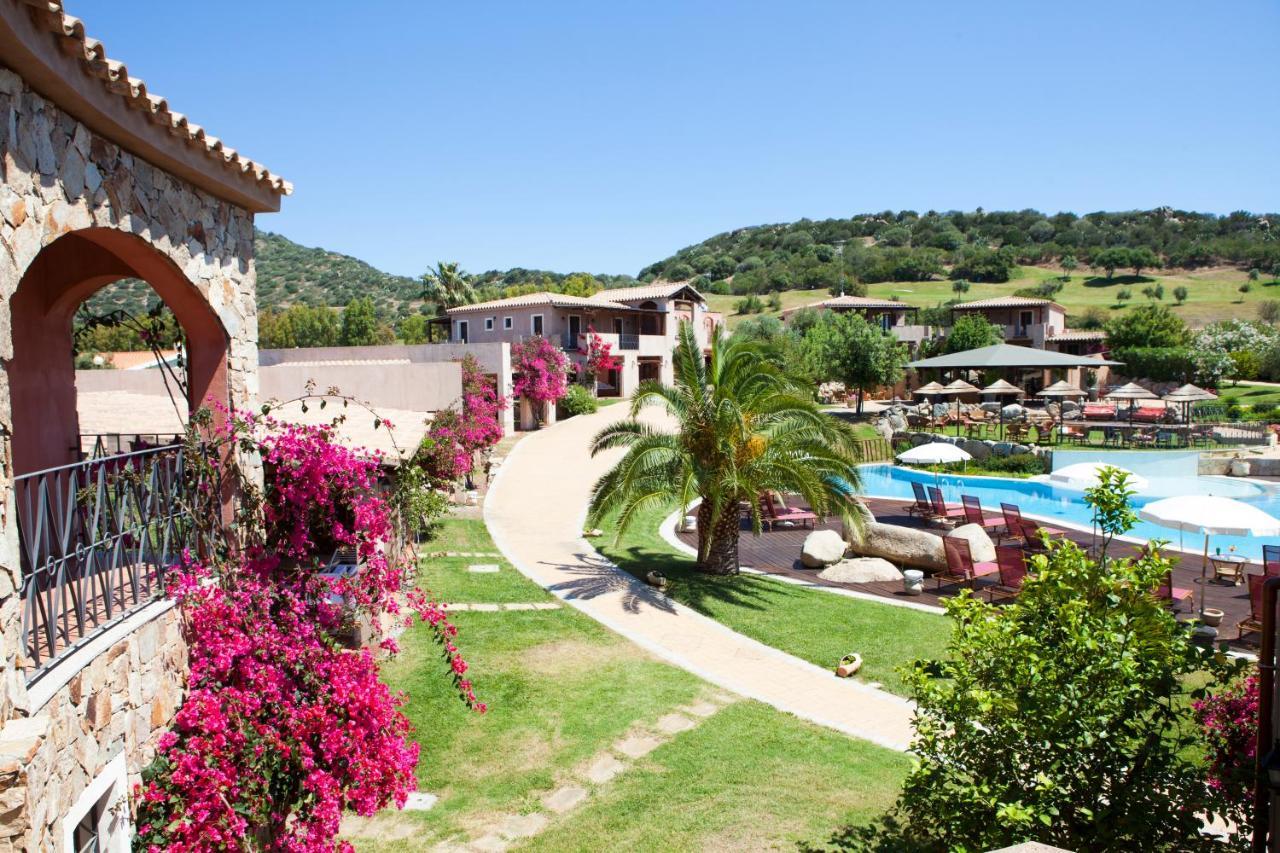 S'Incantu Resort Villasimius Buitenkant foto