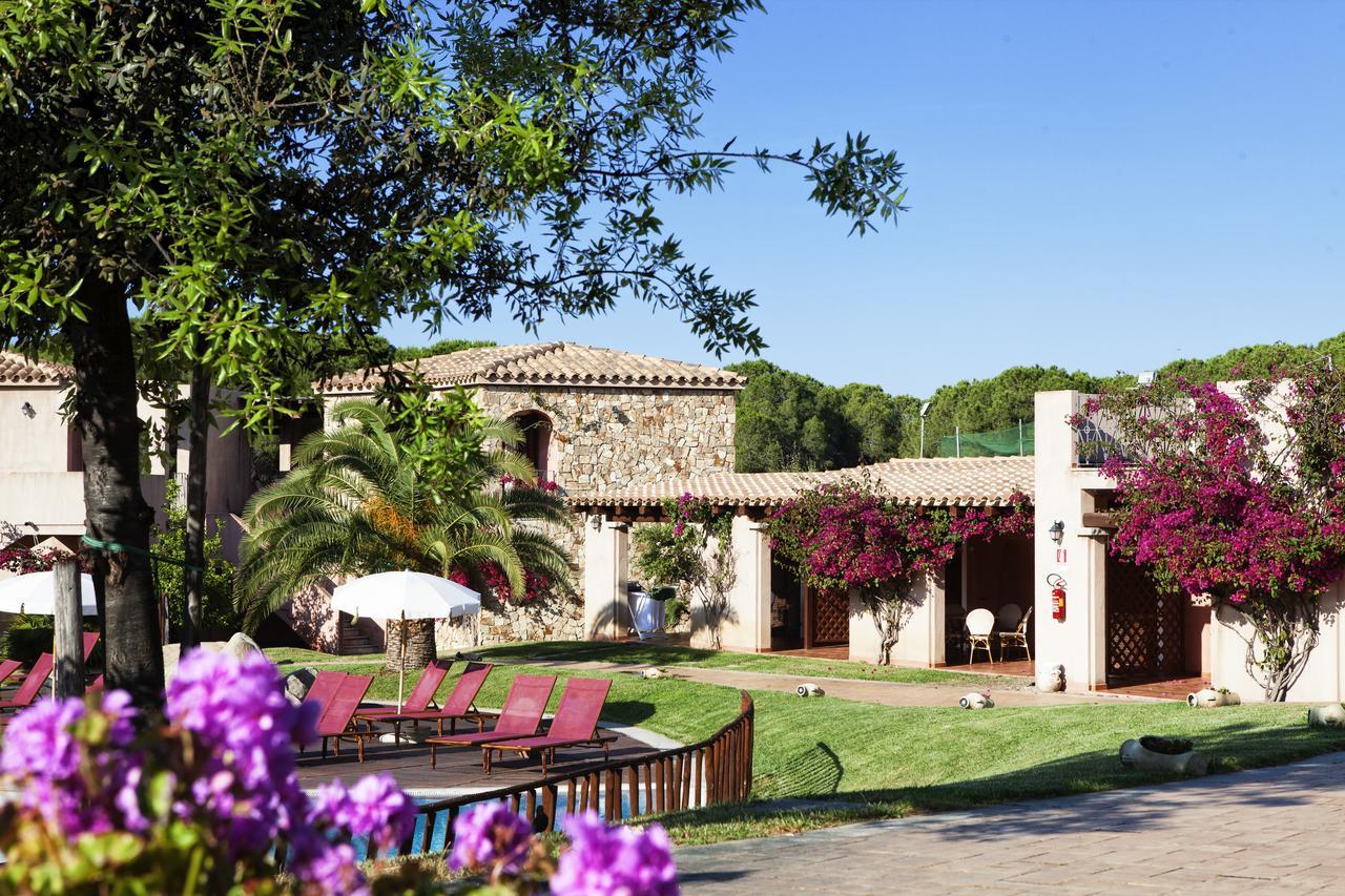 S'Incantu Resort Villasimius Buitenkant foto